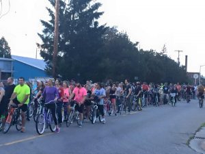 B.A.R.S. (Bicycling Awesome Riding Society) of Bay City Thursdays, May 5 – late October, 2016 Gather: Wenonah Park Meet: 7:15 p.m. Depart: 7:30 p.m. Average Ride Length: 1.5 hours (includes midway stop at local business) 