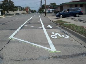 Buffered bike lane on M-43 Photo credit: League of Michigan Bicyclists